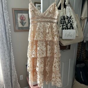 Lace tiered maxi dress